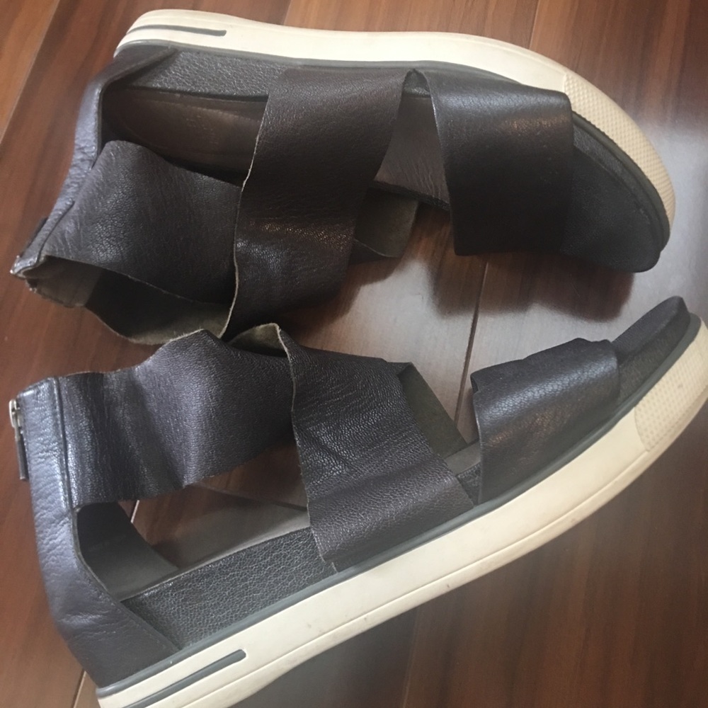 Eileen Fisher sport platform sandals